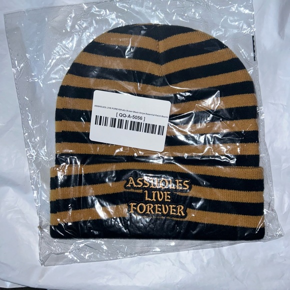 Graphics Bernie’s , (WINNERS CHOICE) one 8$ two 14$ three 18$ four 20$ - Picture 6 of 11